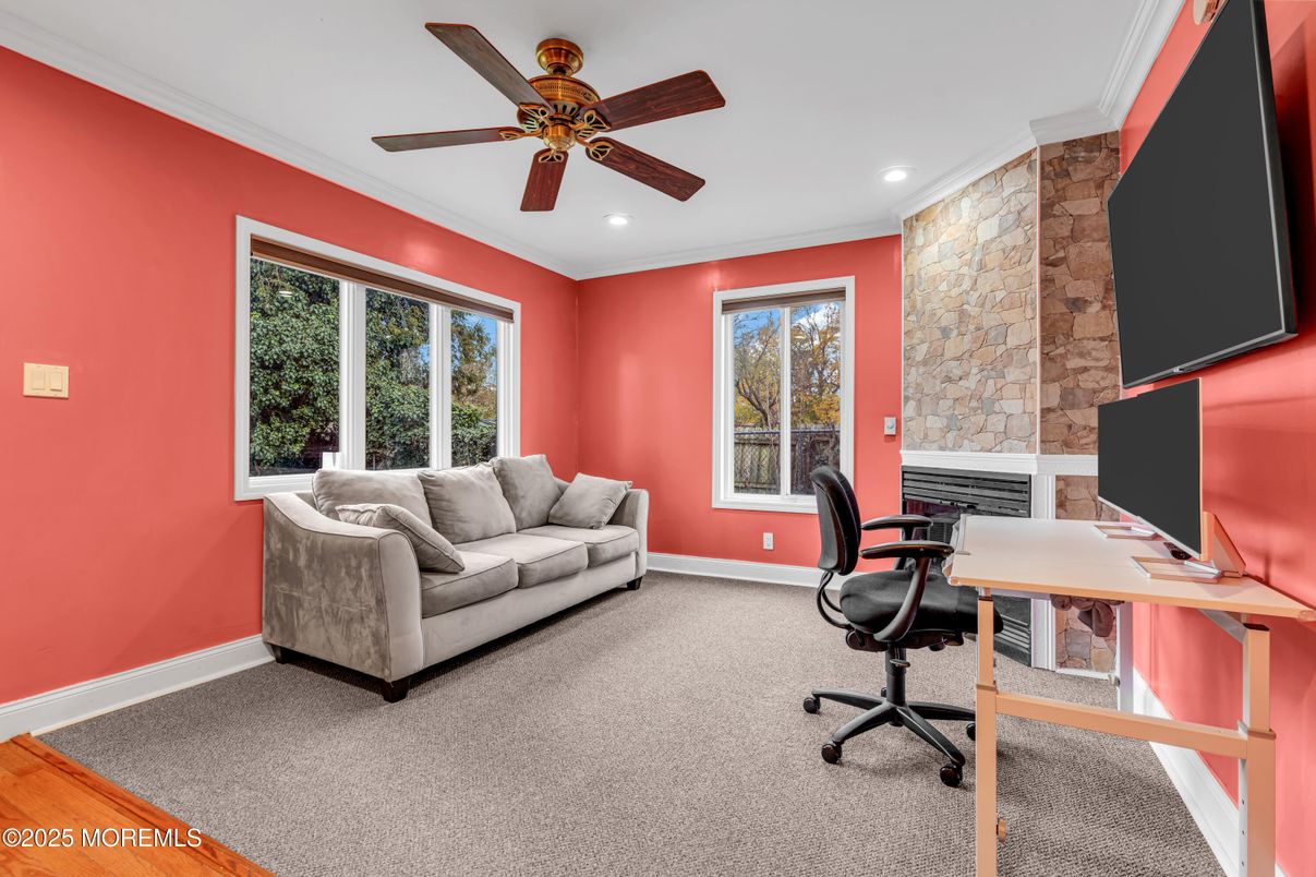 Home Office, Interior, Recessed Lighting, Stone Walls, Wood Texture Flooring