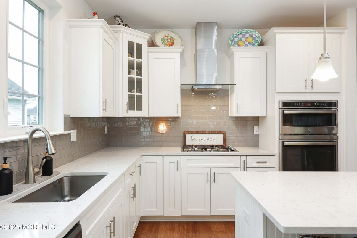 Interior, Kitchen, Pendant Lights, Stainless Steel Appliances, Wood Texture Flooring
