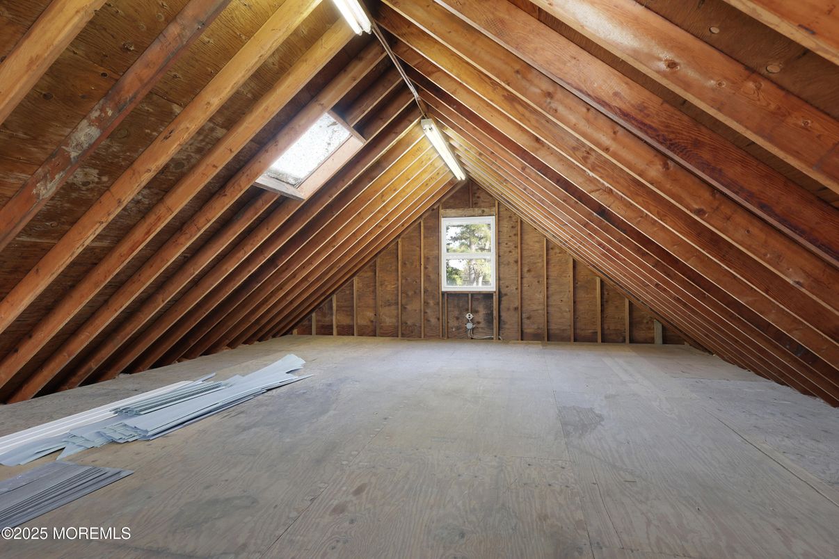 Empty room, Interior, Wooden Beams, Wooden Ceilings, Wooden Walls