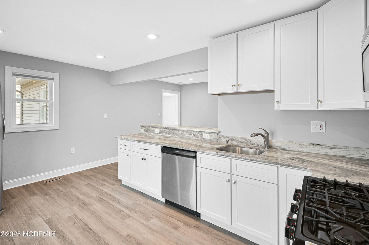 Interior, Kitchen, Recessed Lighting, Wood Texture Flooring