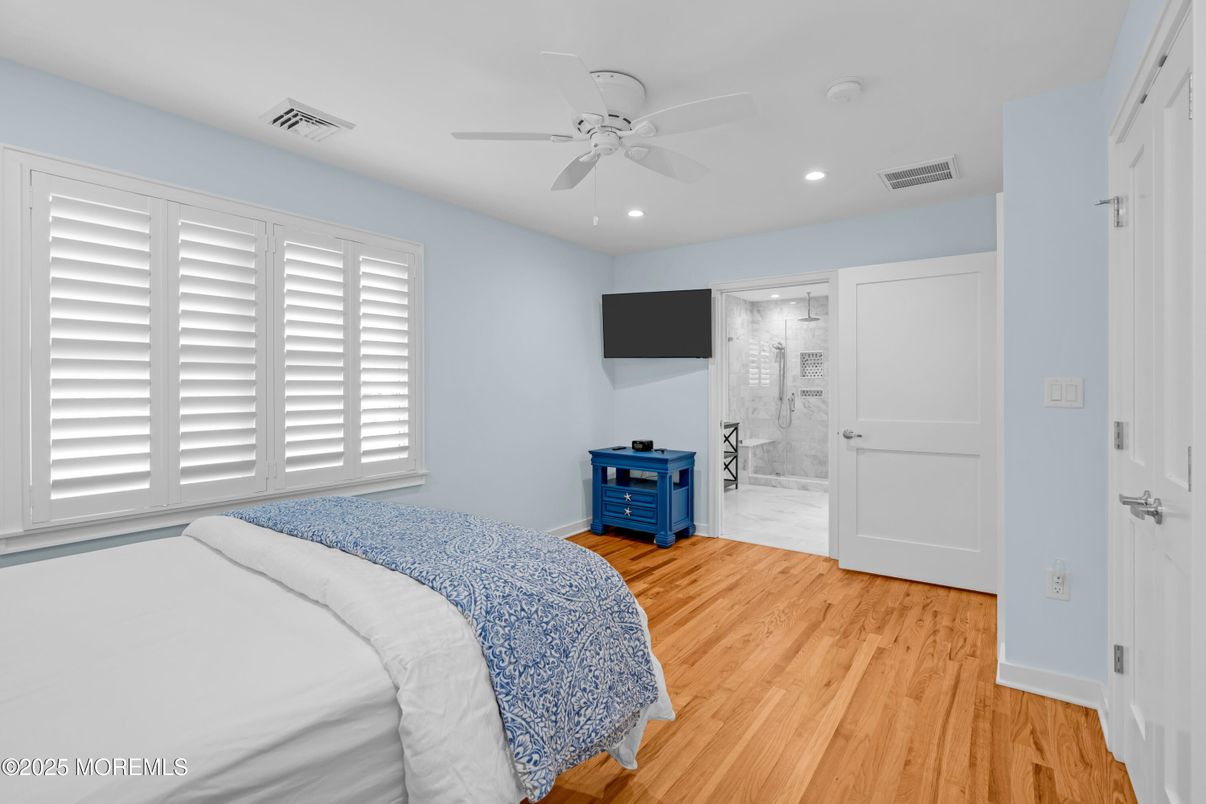 Bedroom, Interior, Marble Walls, Recessed Lighting, Wood Texture Flooring