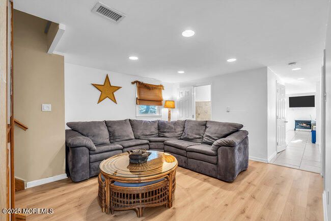 Interior, Living room, Recessed Lighting, Wood Texture Flooring