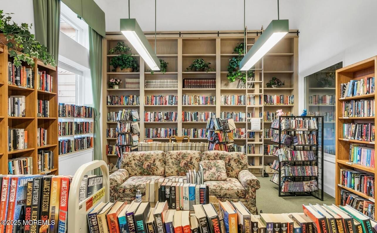 Interior, Living room, Pendant Lights