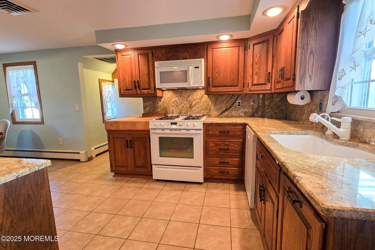 Interior, Kitchen, Recessed Lighting