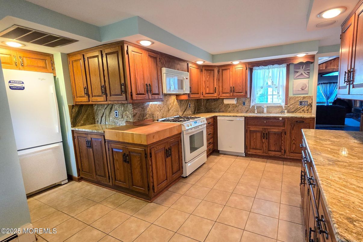 Interior, Kitchen, Recessed Lighting