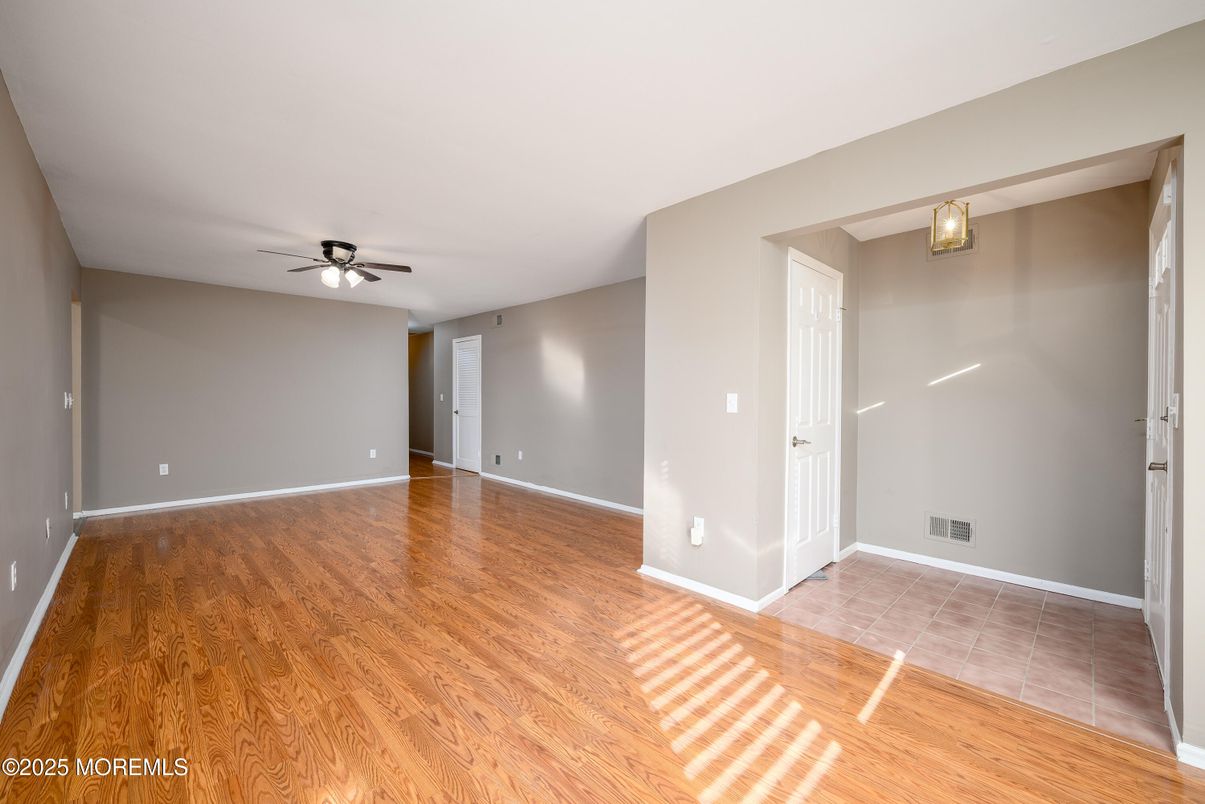 Empty room, Interior, Wood Texture Flooring