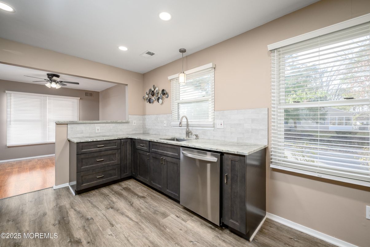 Interior, Kitchen, Pendant Lights, Recessed Lighting, Wood Texture Flooring