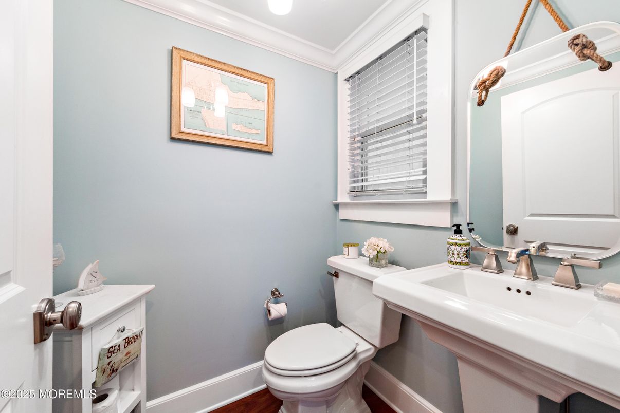 Bathroom, Interior, Recessed Lighting, Wood Texture Flooring