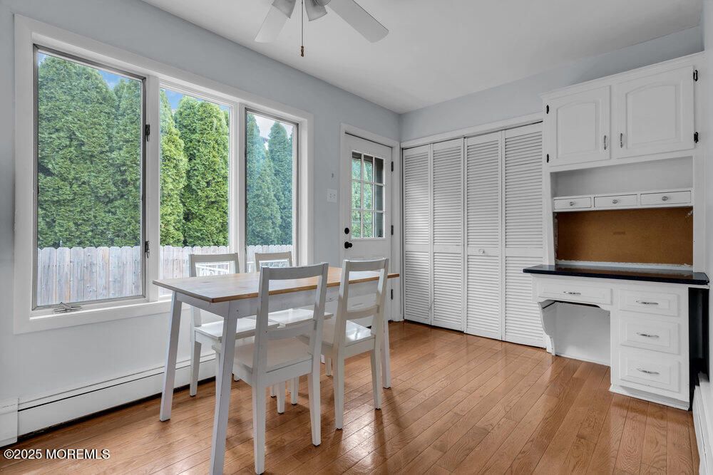 Dining room, Interior, Wood Texture Flooring