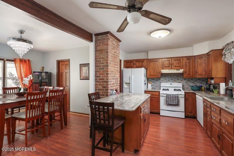 Chandelier, Dining room, Interior, Kitchen, Stone Walls, Wooden Beams, Wood Texture Flooring
