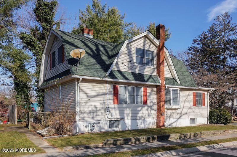 Exterior, Facade, Cape Cod
