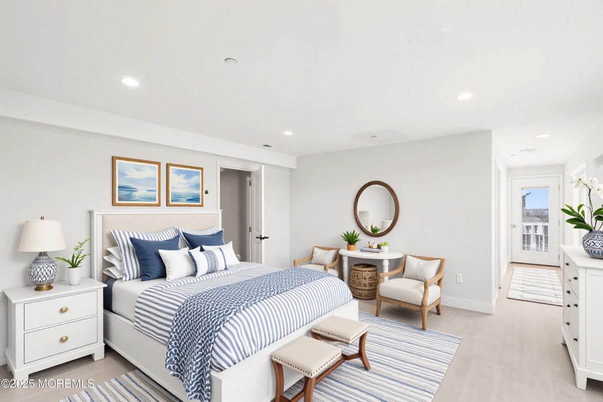 Bedroom, Interior, Recessed Lighting