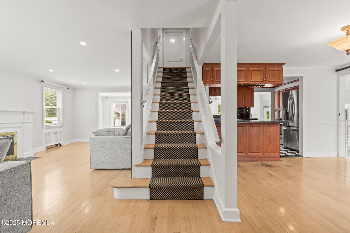 Fireplace, Interior, Kitchen, Recessed Lighting, Wood Texture Flooring