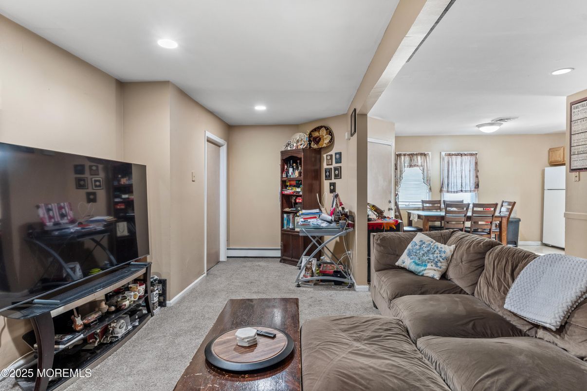 Dining room, Interior, Living room, Recessed Lighting