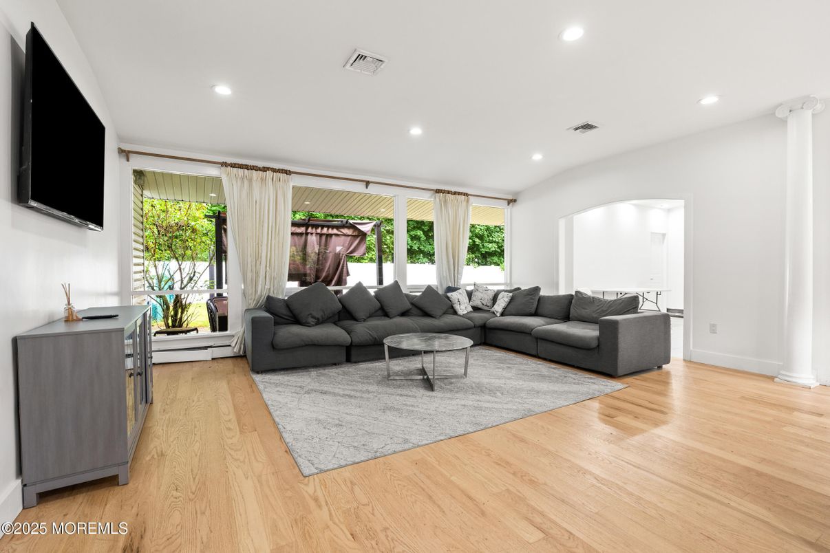 Interior, Living room, Recessed Lighting, Wood Texture Flooring