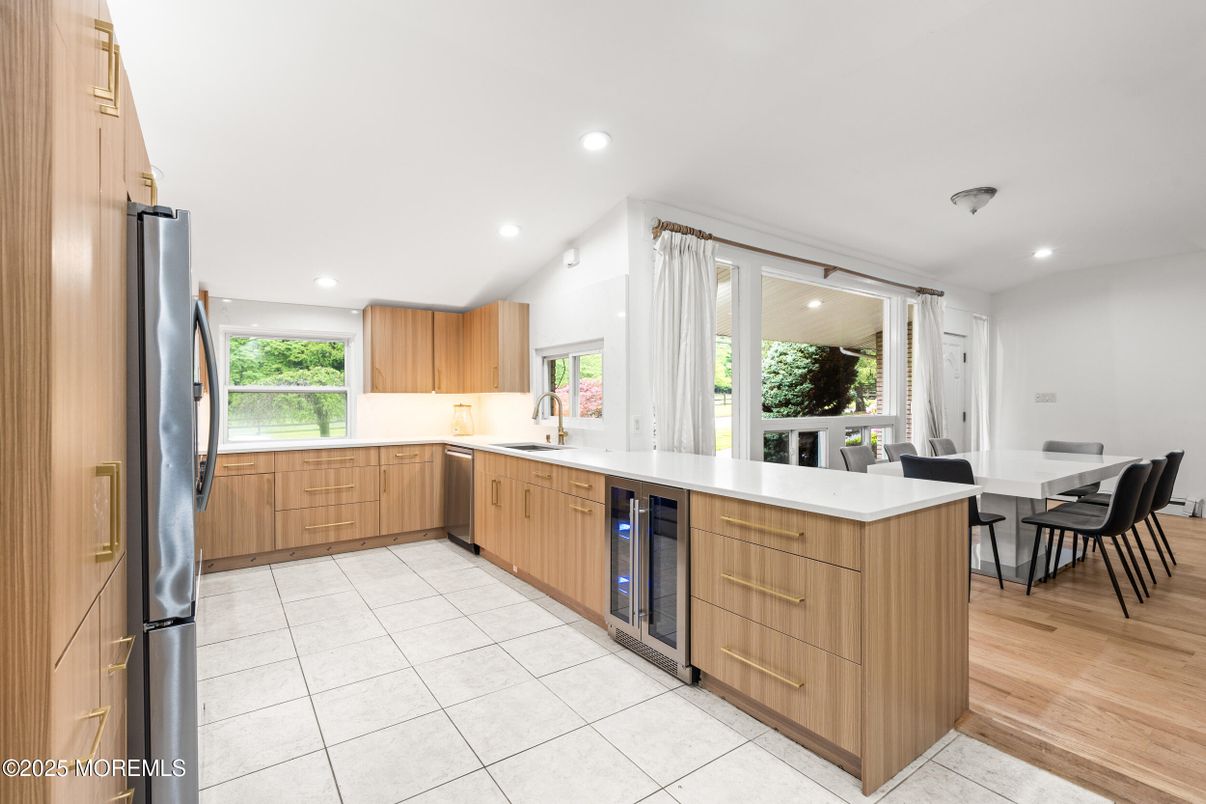 Dining room, Interior, Kitchen, Recessed Lighting, Wood Texture Flooring