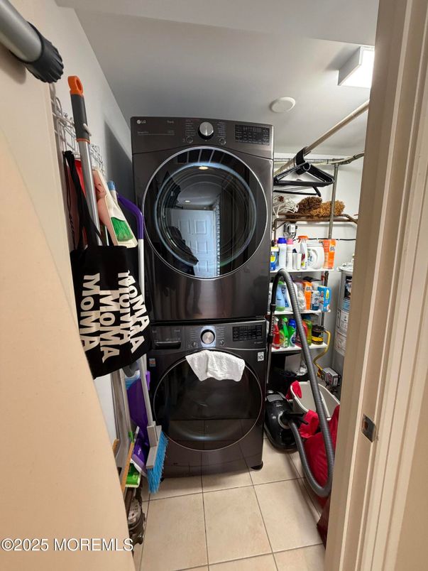 Interior, Utility Closets, Washer