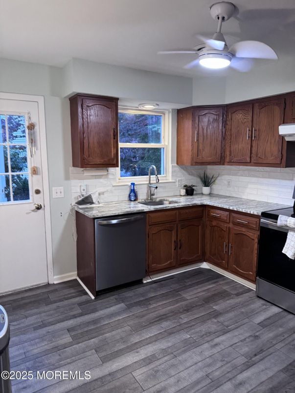 Interior, Kitchen, Wood Texture Flooring