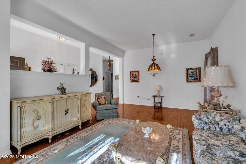 Interior, Living room, Pendant Lights, Wood Texture Flooring