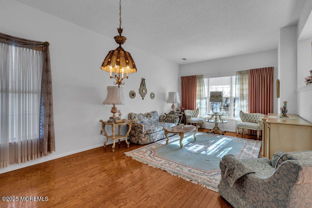Interior, Living room, Pendant Lights, Wood Texture Flooring