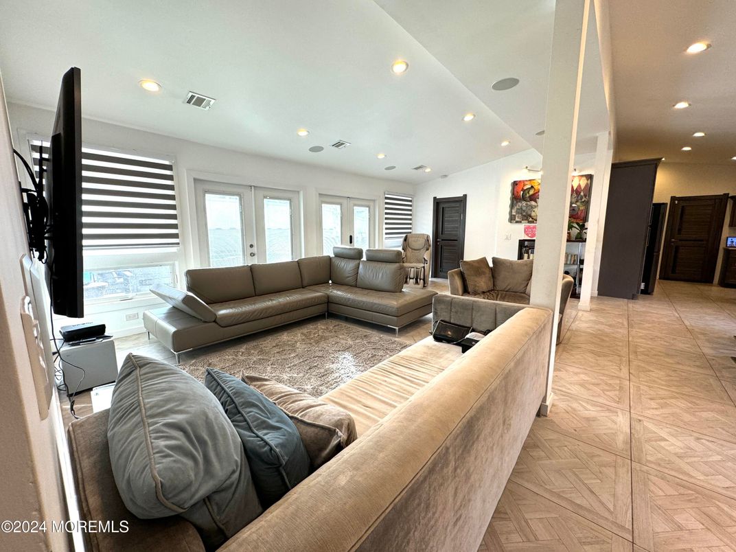 Fireplace, Interior, Living room, Recessed Lighting