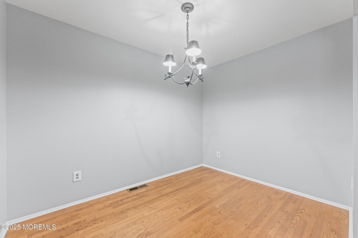 Chandelier, Empty room, Interior, Wood Texture Flooring
