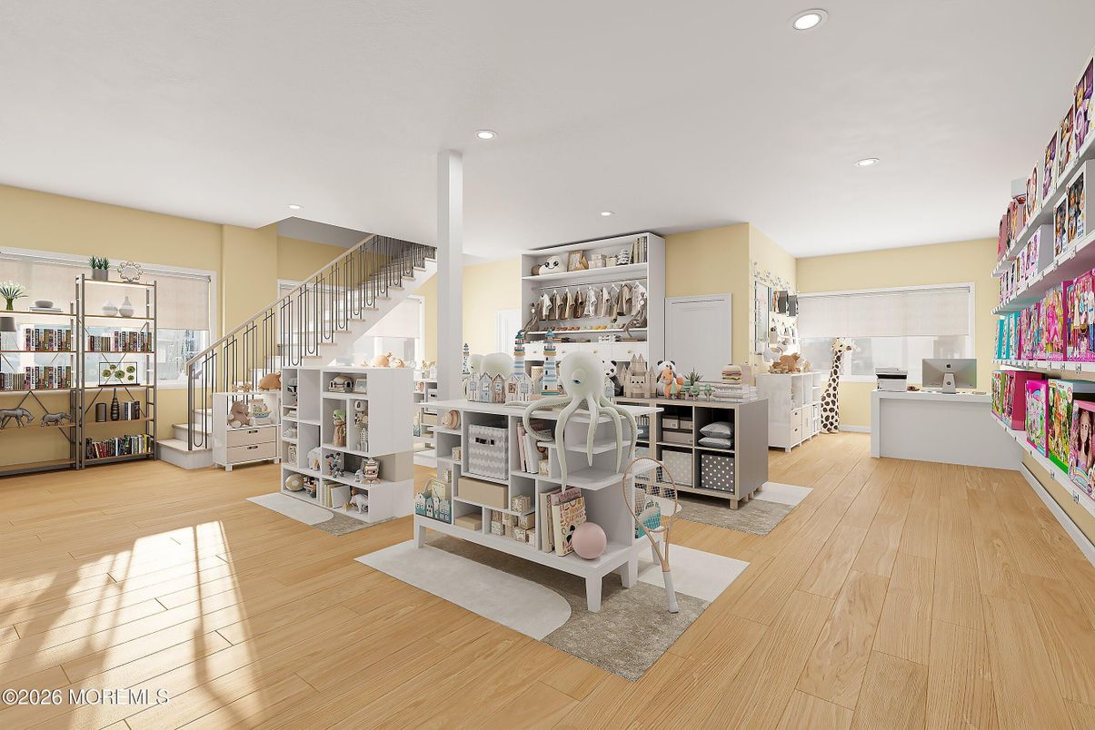 Interior, Recessed Lighting, Wood Texture Flooring