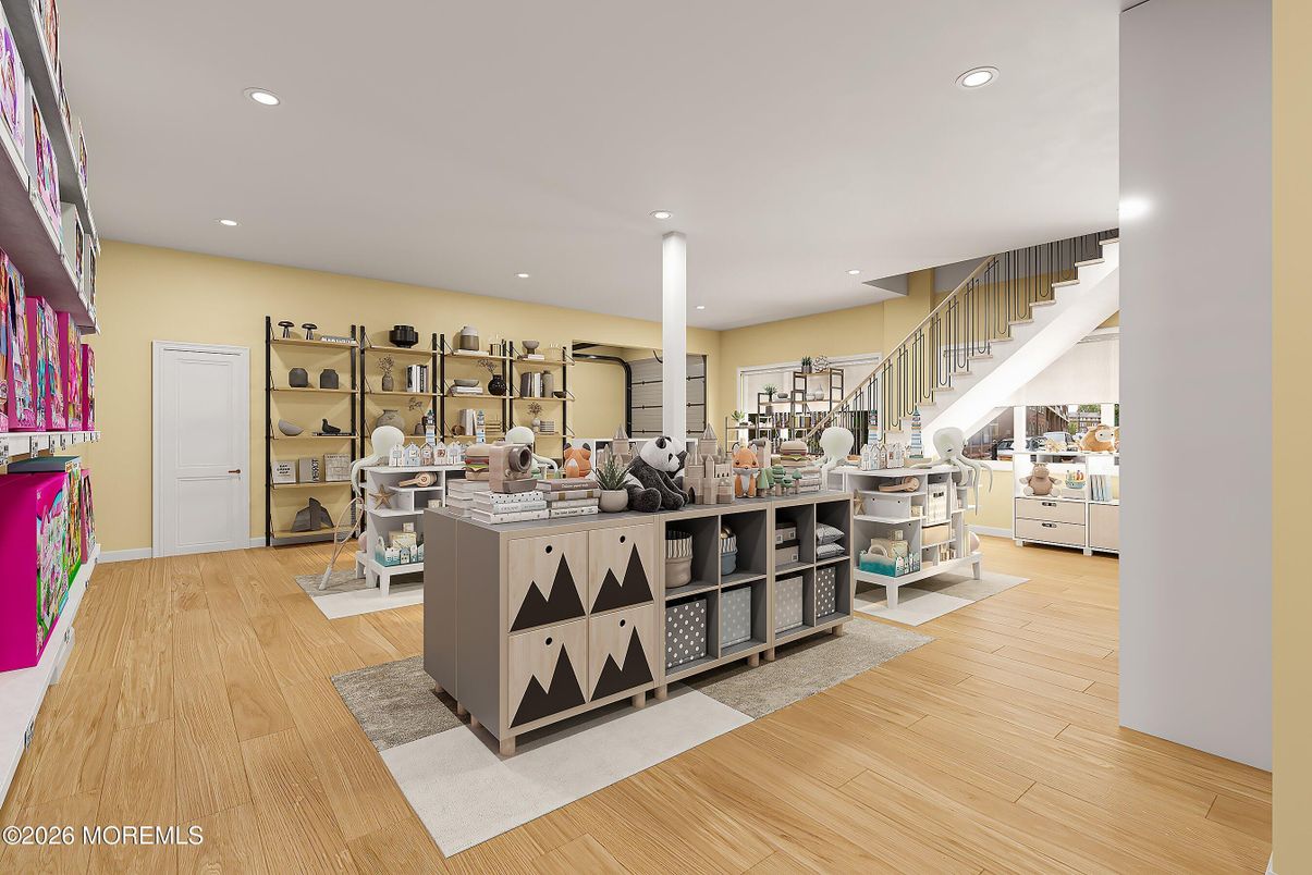 Interior, Recessed Lighting, Wood Texture Flooring