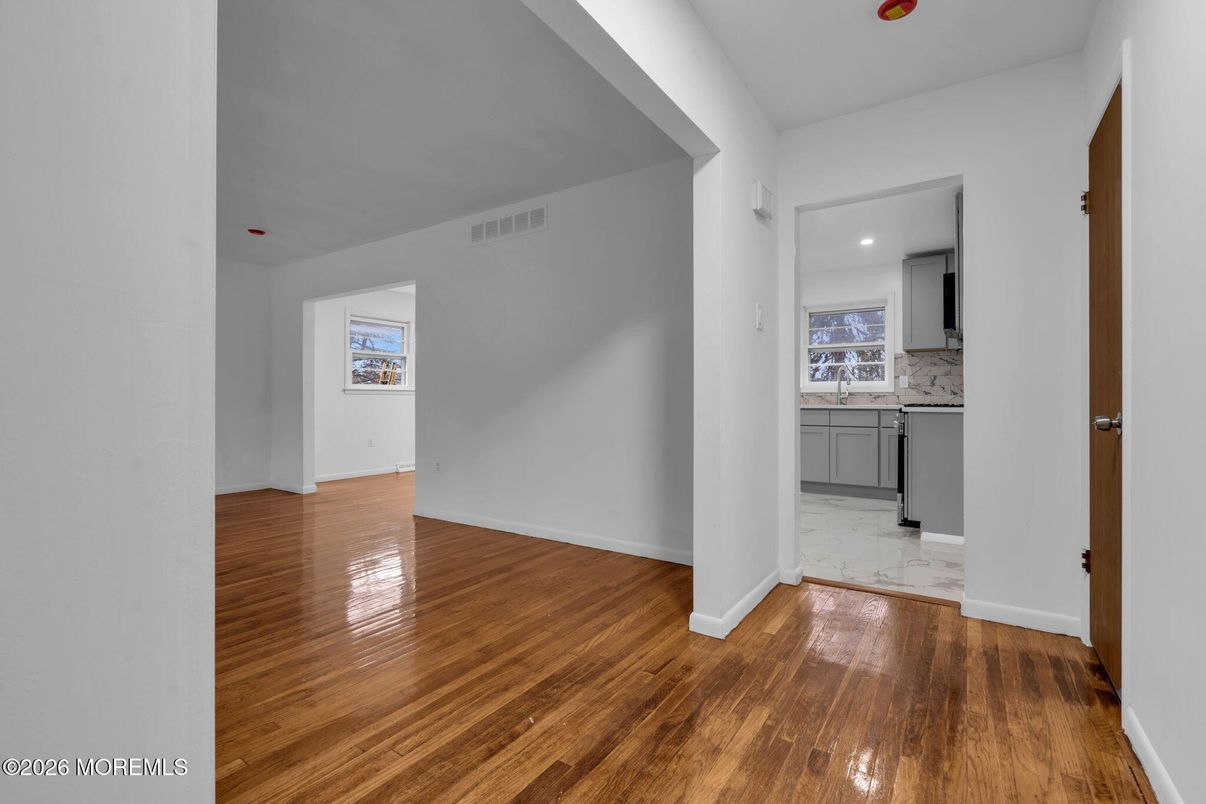 Empty room, Interior, Marble, Recessed Lighting, Wood Texture Flooring
