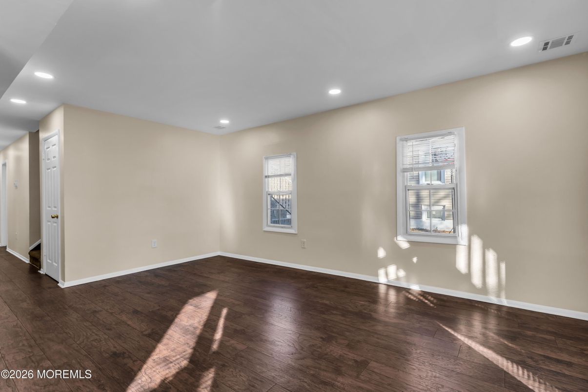 DE Listing image placeholder