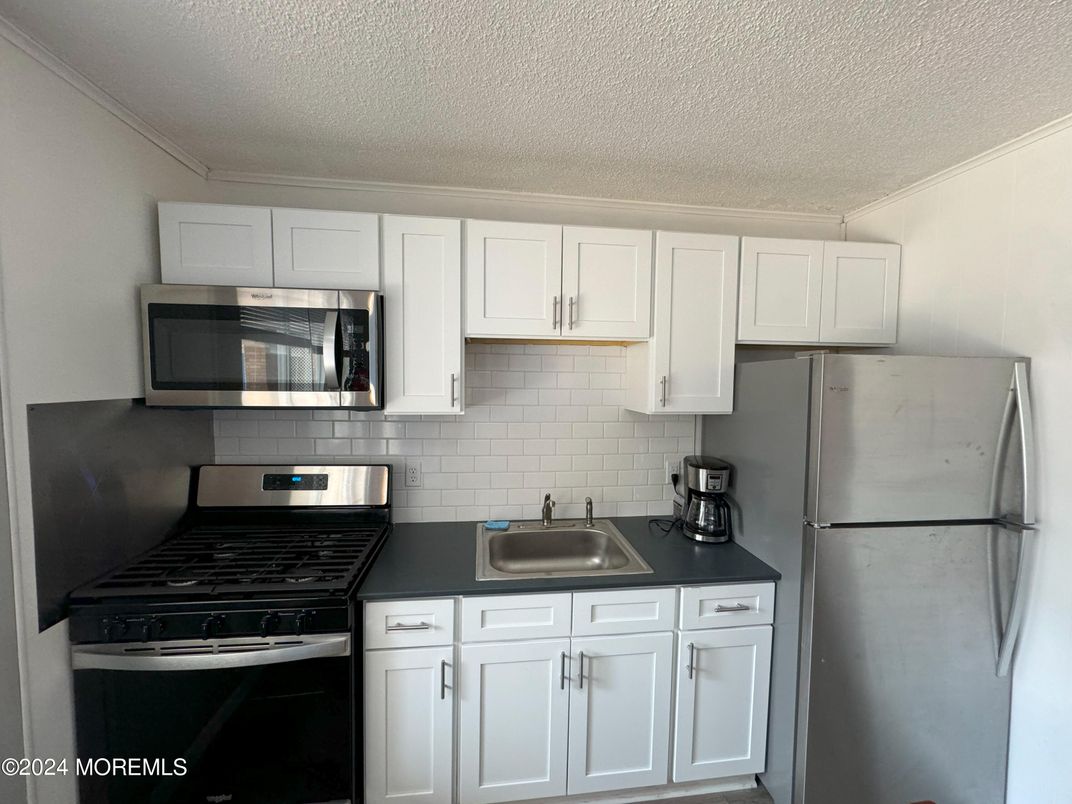 Interior, Kitchen, Stainless Steel Appliances