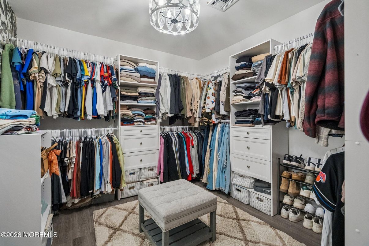 Interior, Pendant Lights, Walk-in Closets