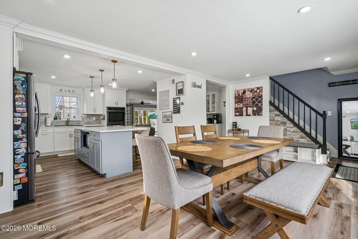 Dining room, Interior, Kitchen, Pendant Lights, Recessed Lighting, Wood Texture Flooring