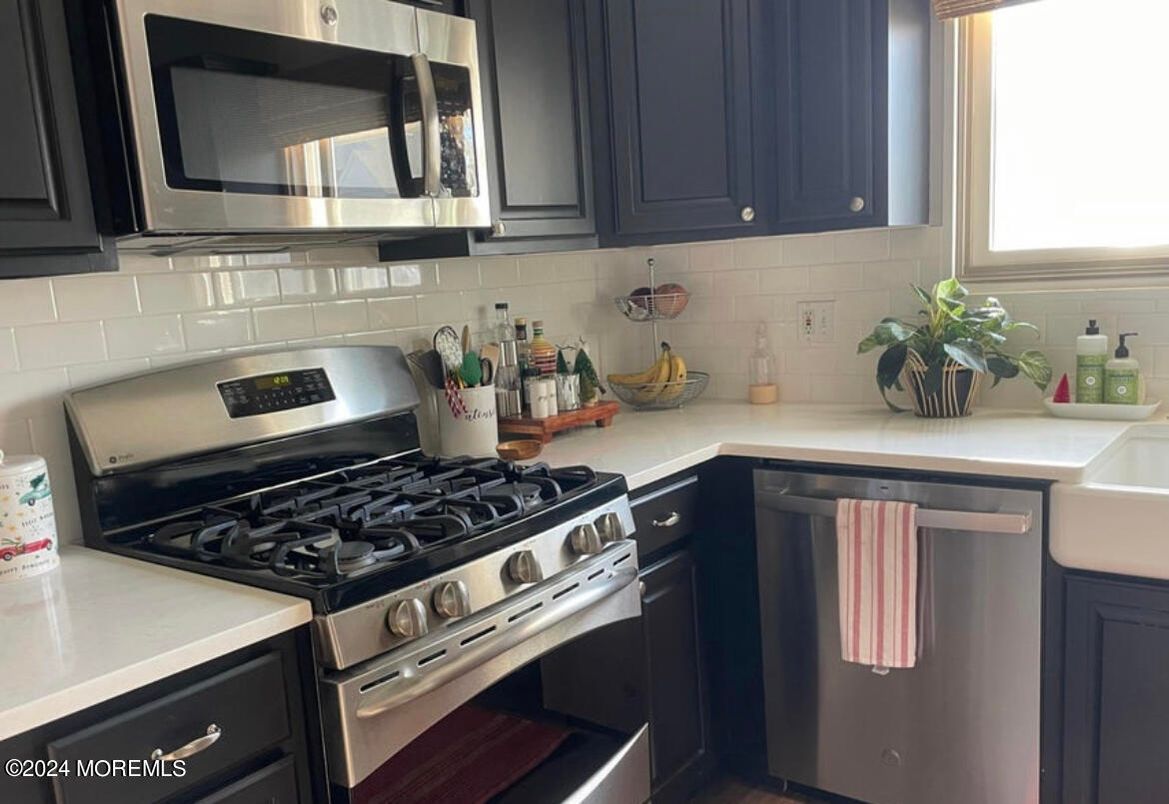 Interior, Kitchen, Stainless Steel Appliances