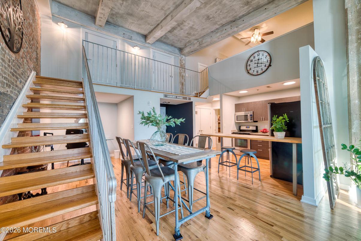 Dining room, Interior, Kitchen, Recessed Lighting, Wood Texture Flooring