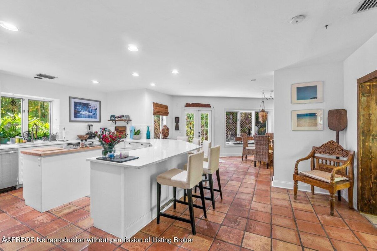 Dining room, Interior, Kitchen, Recessed Lighting