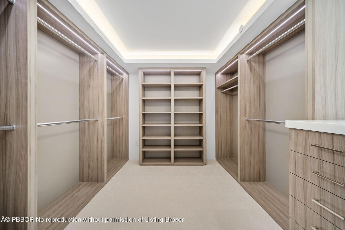 Interior, Recessed Lighting, Walk-in Closets