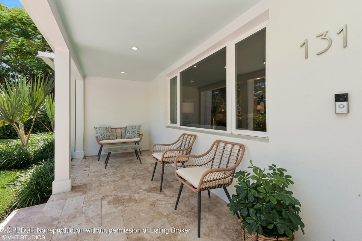 Exterior, Recessed Lighting