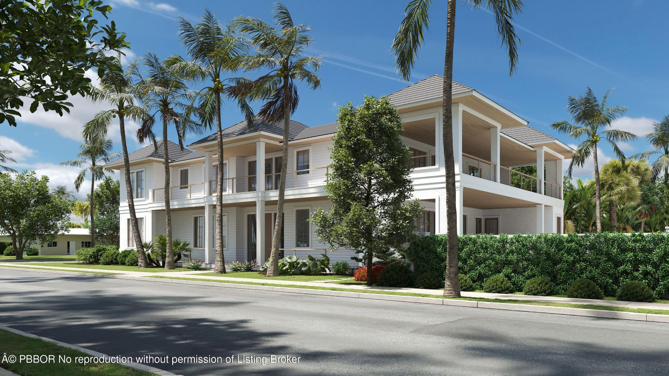 Exterior, Facade, Mediterranean