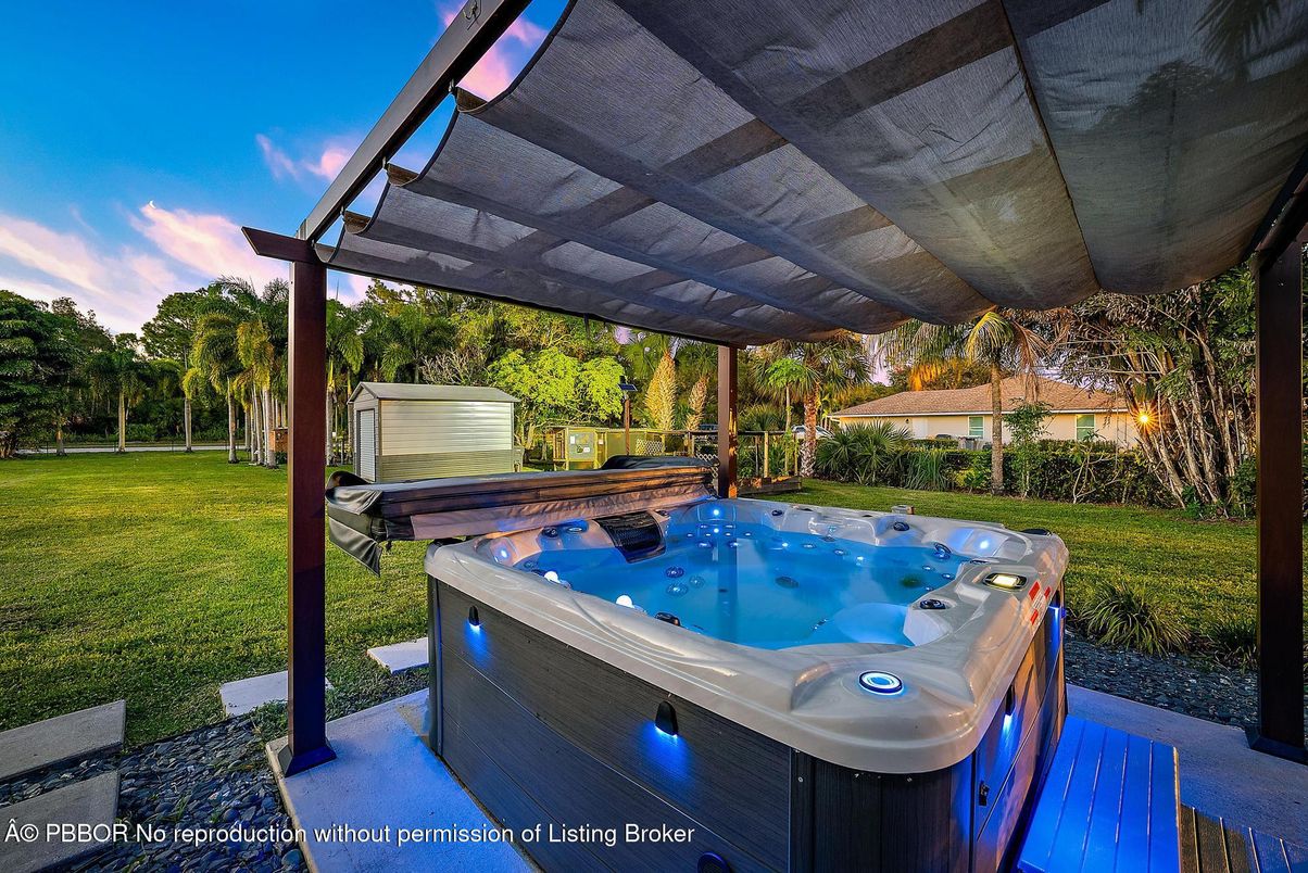 Backyard, Exterior, Hot Tub