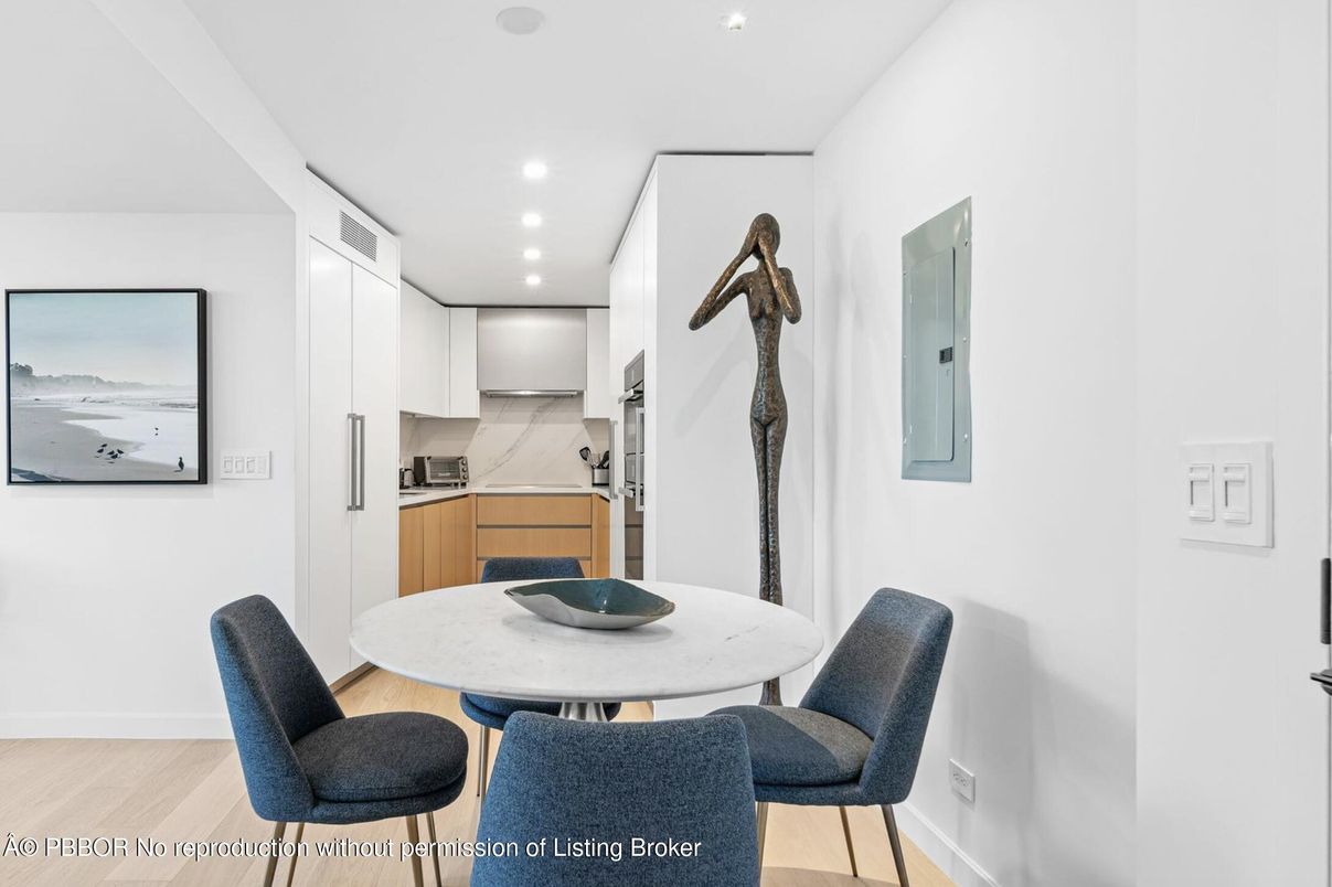 Dining room, Interior, Kitchen, Recessed Lighting, Wood Texture Flooring