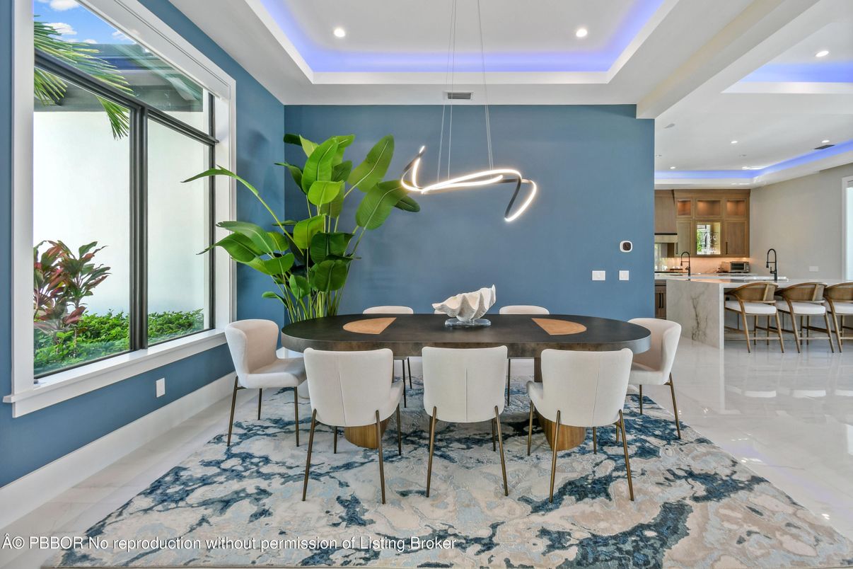Dining room, Interior, Pendant Lights, Recessed Lighting