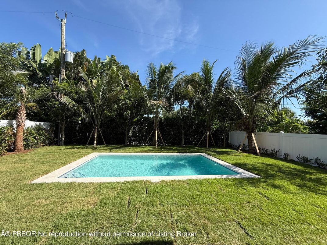 Backyard, Exterior, Pool