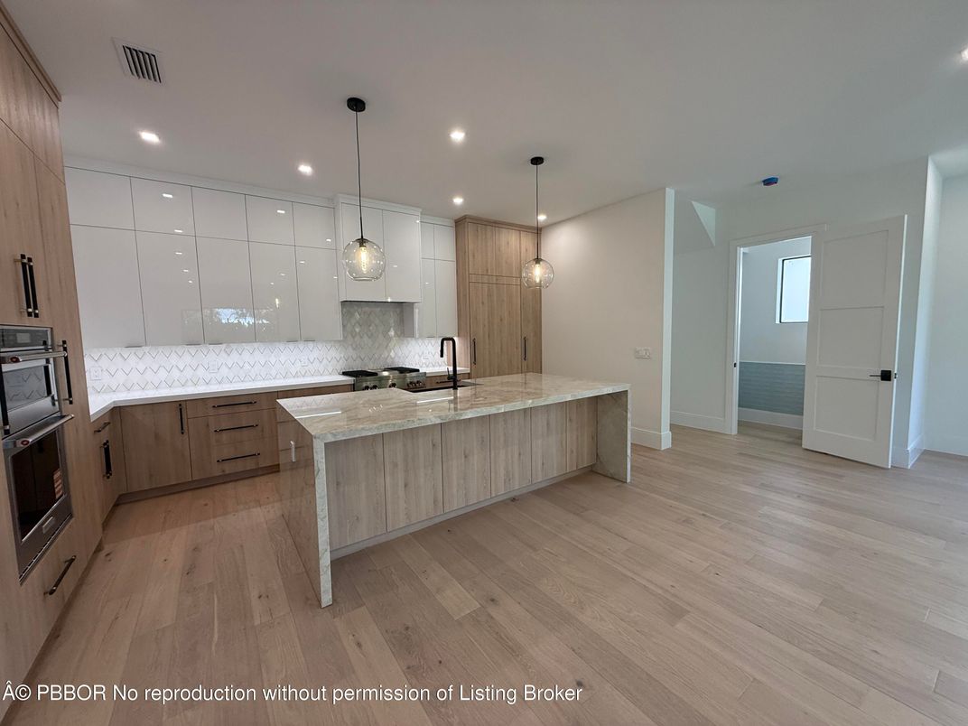 Interior, Kitchen, Pendant Lights, Recessed Lighting, Wood Texture Flooring