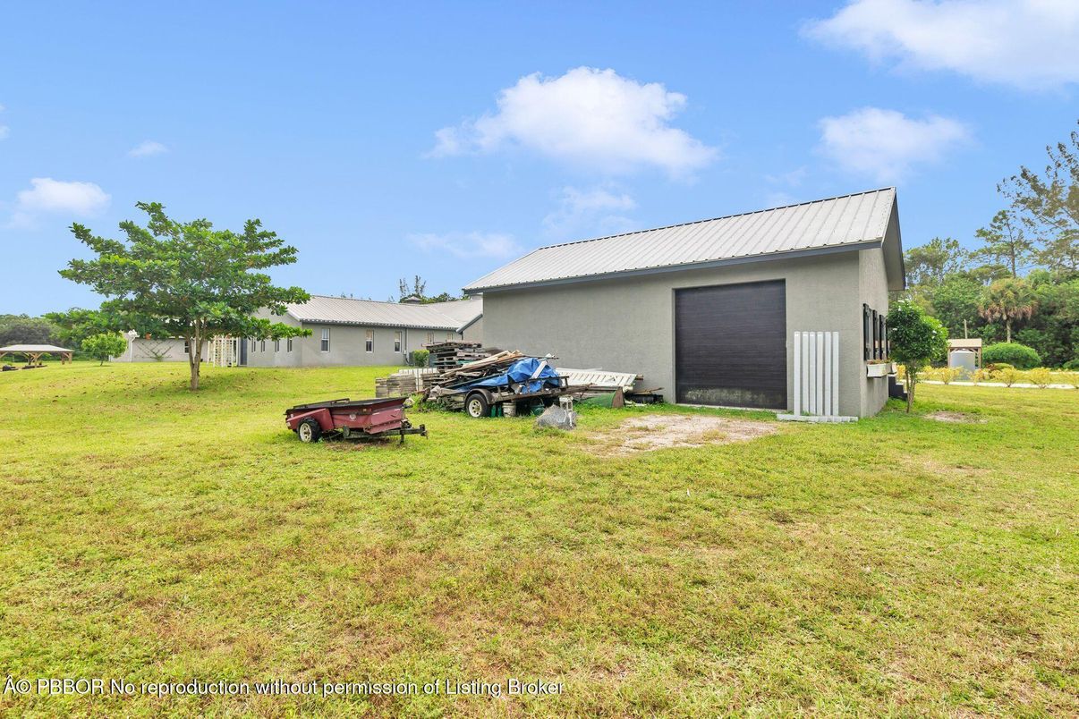 Backyard, Detached Garage, Exterior