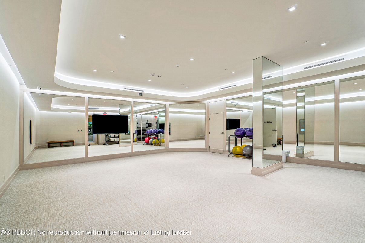 Fitness Equipment, Interior, Recessed Lighting