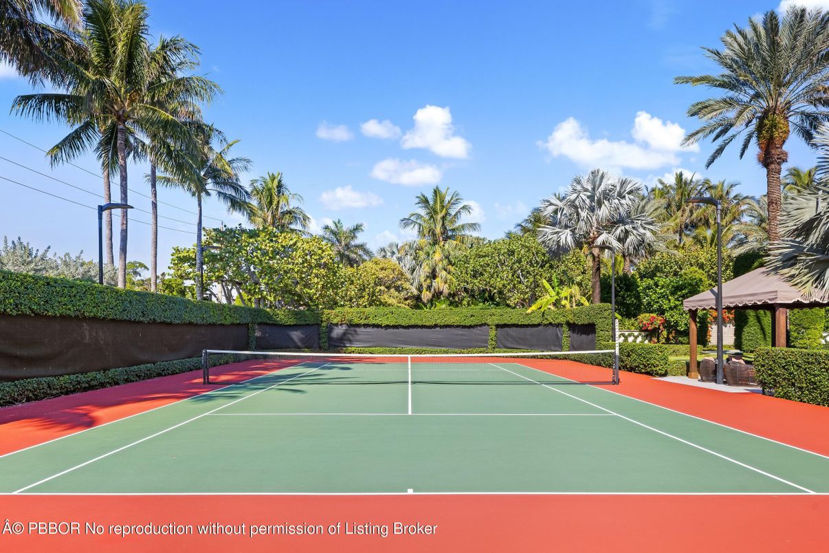 Exterior, Tennis Courts