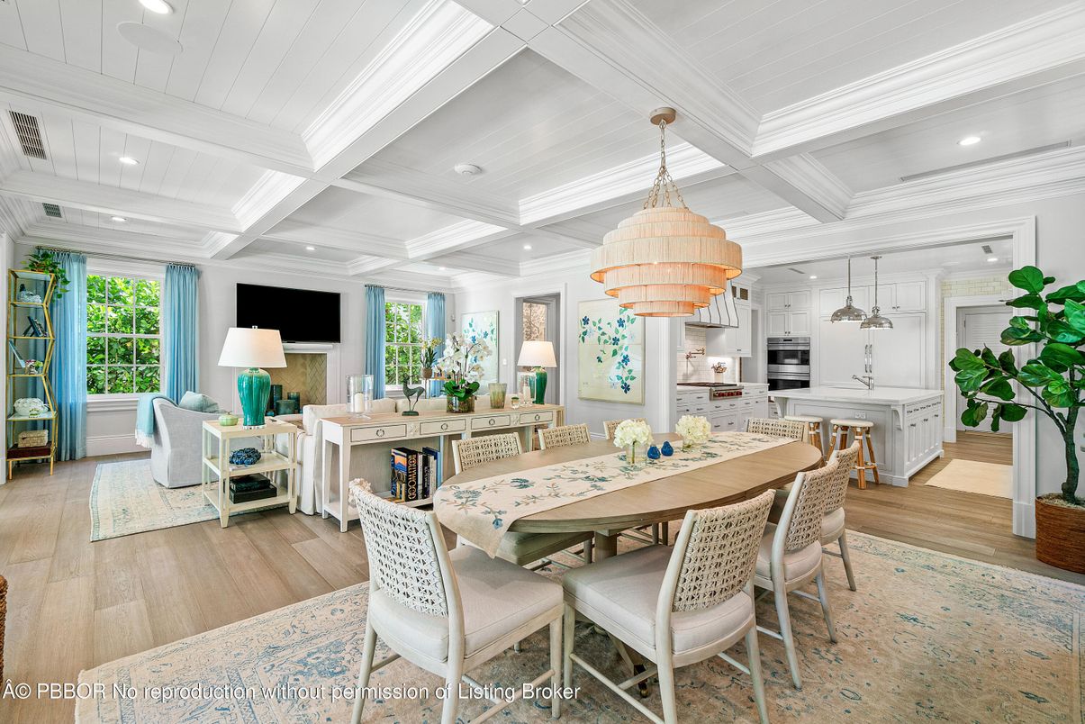 Dining room, Interior, Kitchen, Living room, Pendant Lights, Recessed Lighting, Stainless Steel Appliances, Wood Texture Flooring