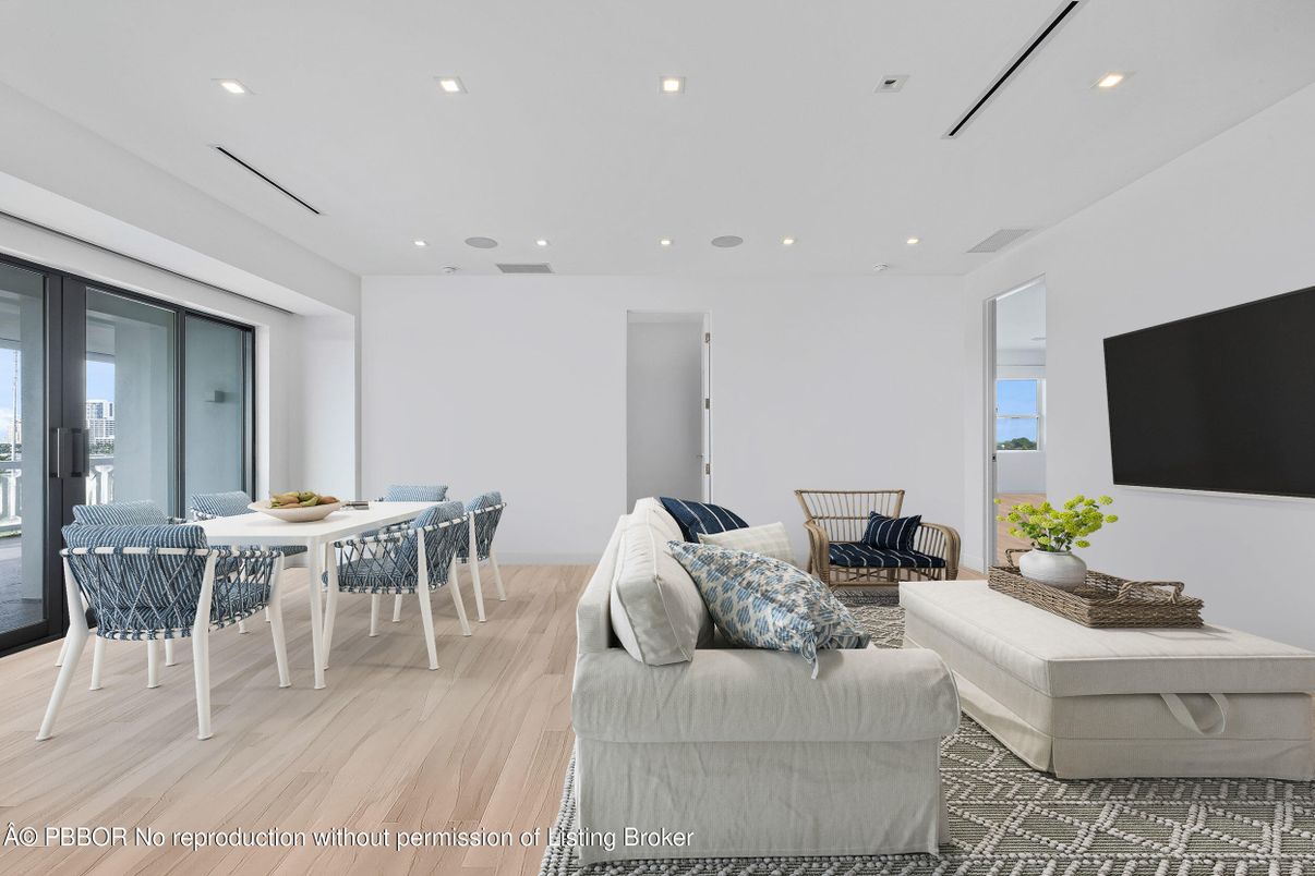 Dining room, Interior, Living room, Recessed Lighting, Wood Texture Flooring