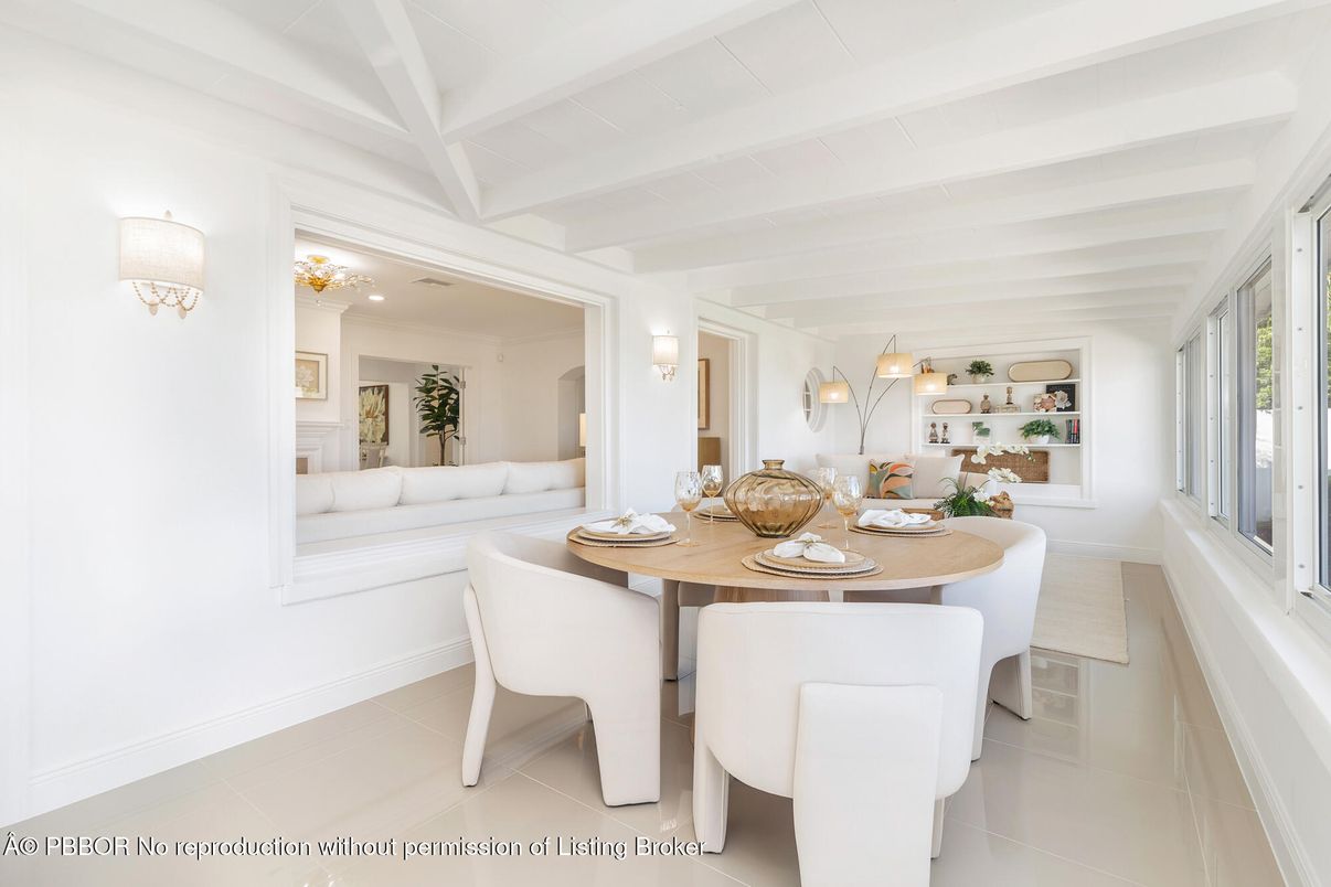 Dining room, Interior